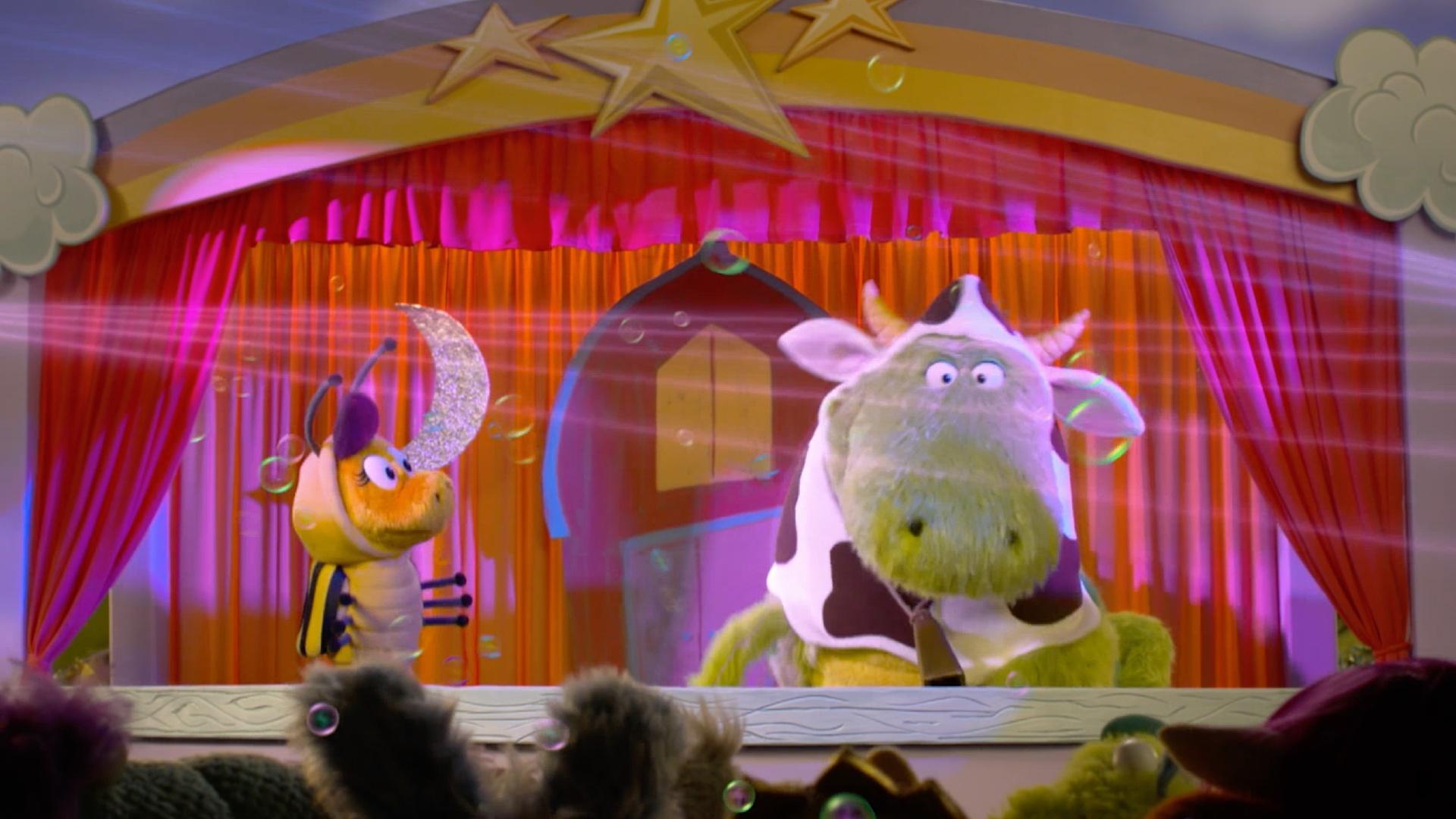 The pals put on a groovy grand finale for "The Cow and Potato Bug Opera."