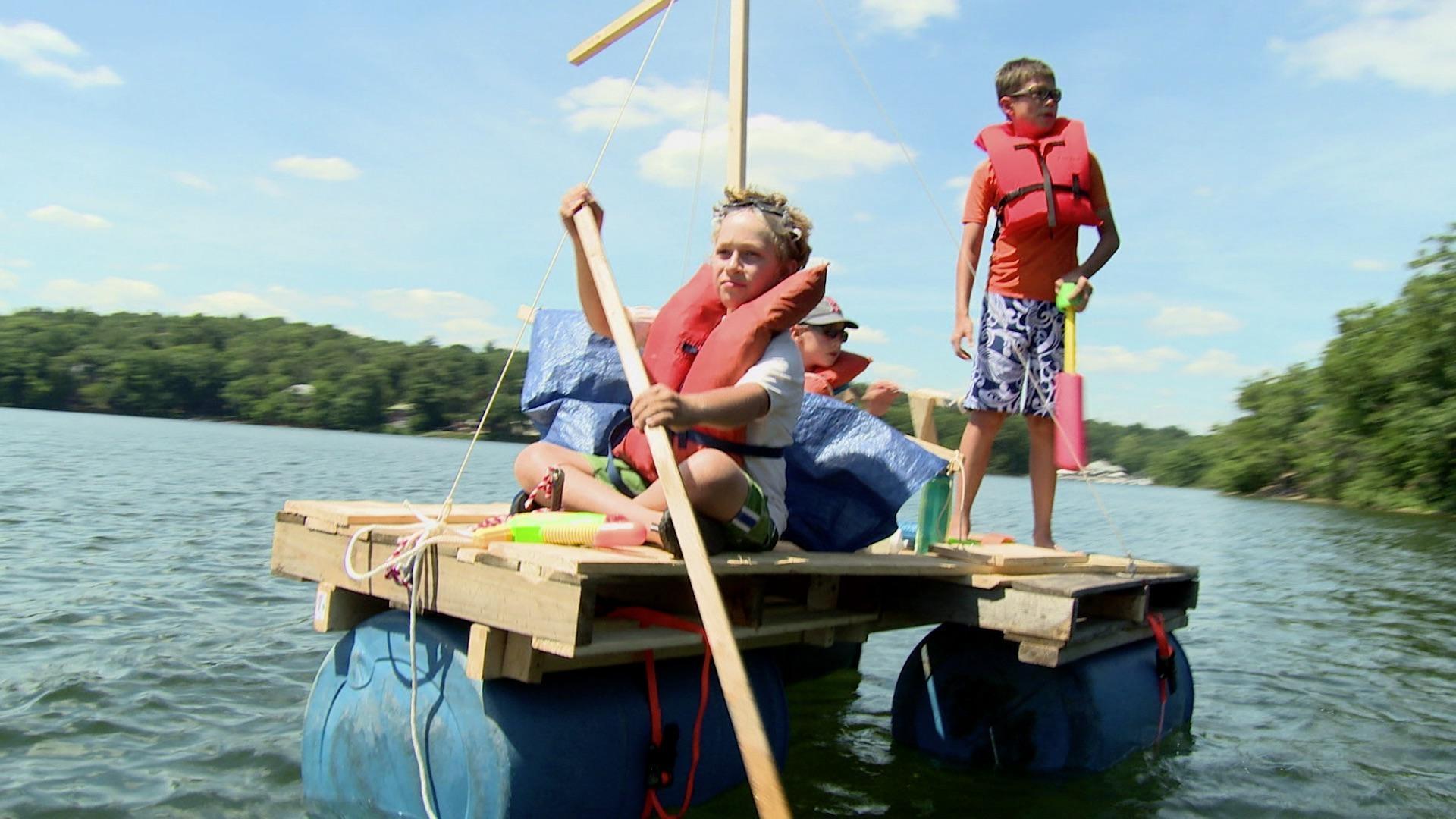 See how students at the Acera school build and test boats made using recycled materials.