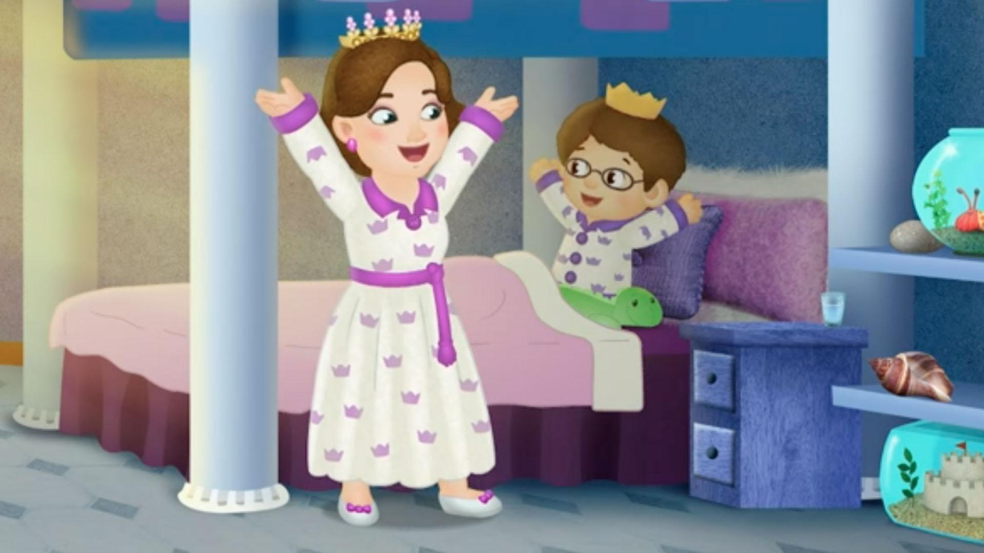 Queen Sara shares her morning routine: a song and dance to help Prince Wednesday wake up!