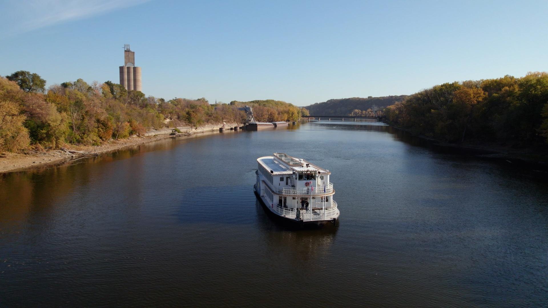 The SciGirls learn the history of the Mississippi River aboard a riverboat.