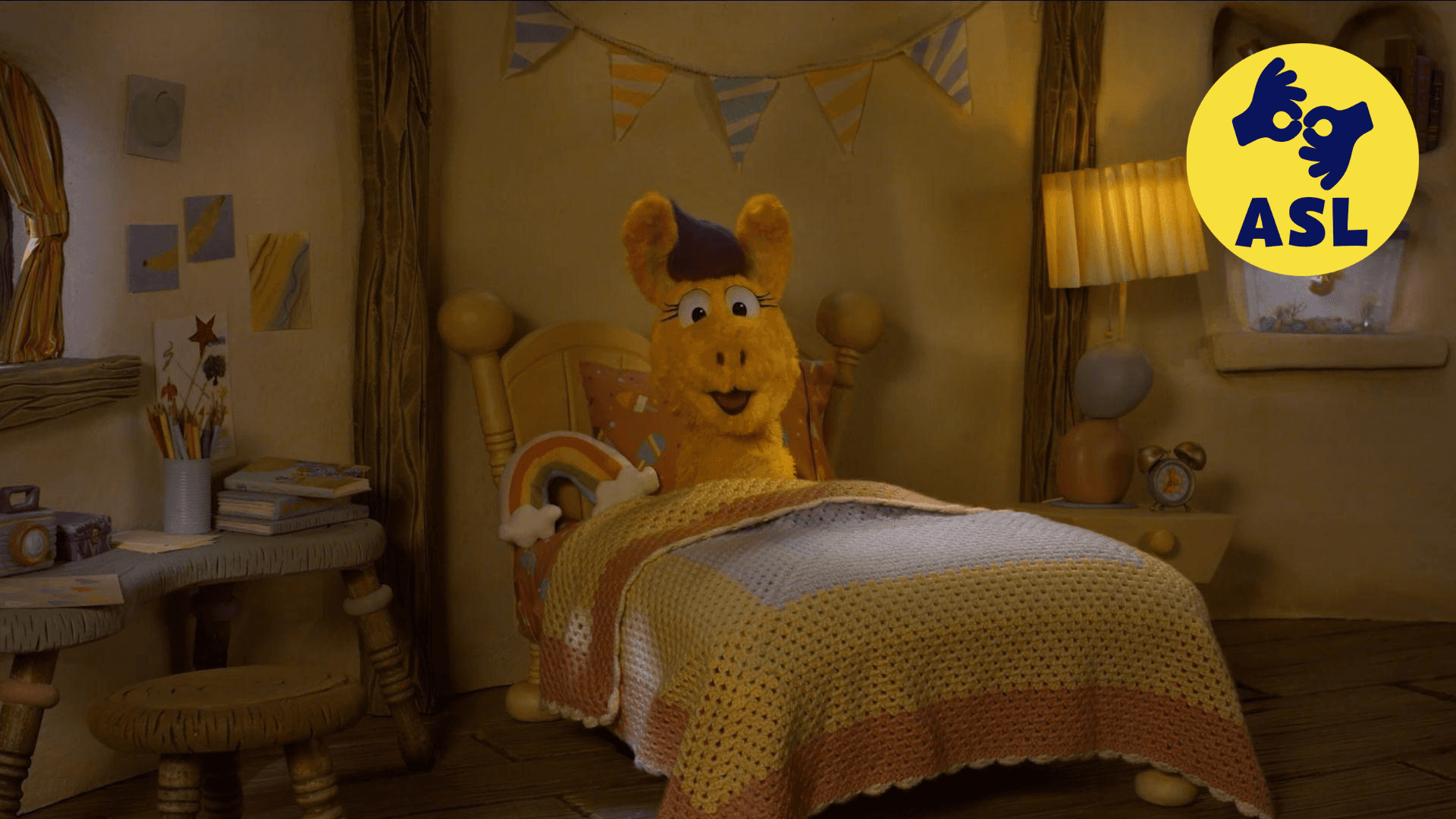 Donkey Hodie reads a bedtime story about Hee-Haw Hannah, who helps three very sad dinos.