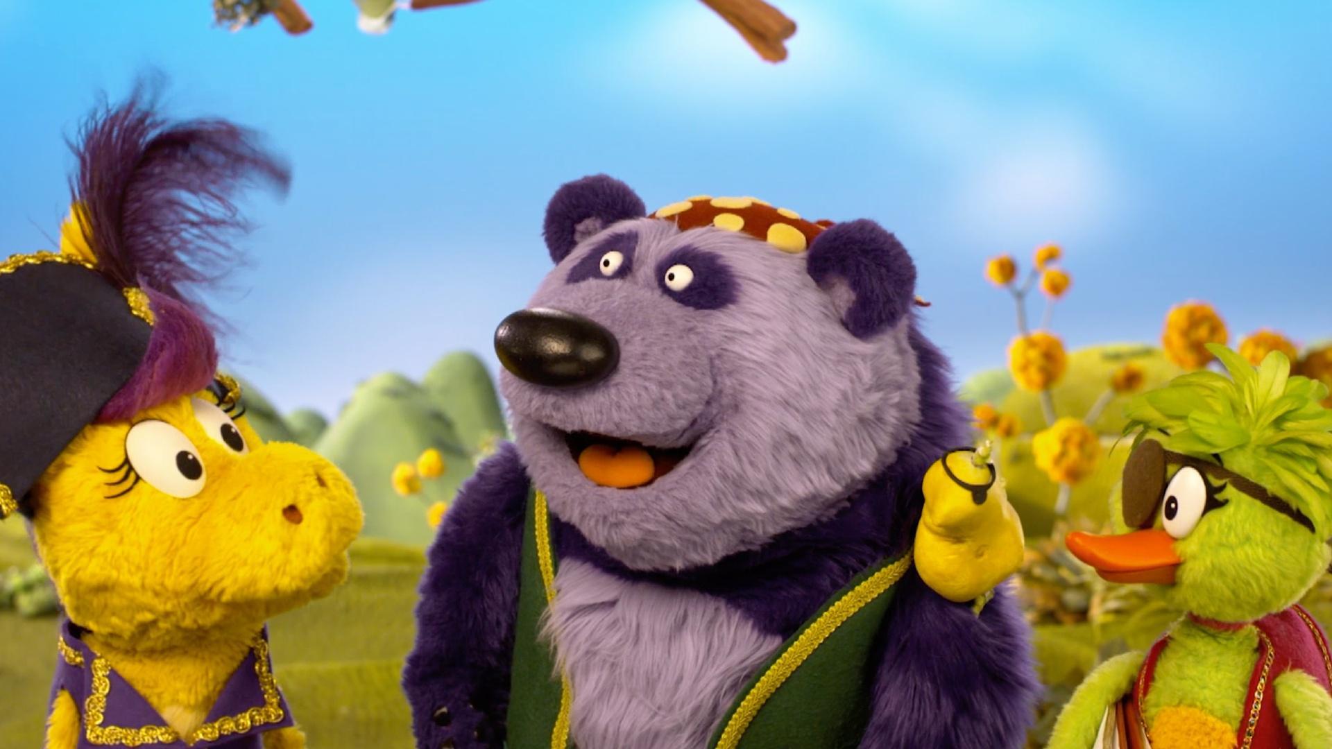 The pals look for the Ruby Red Tater Treasure./Panda says goodbye to his favorite hoodie.