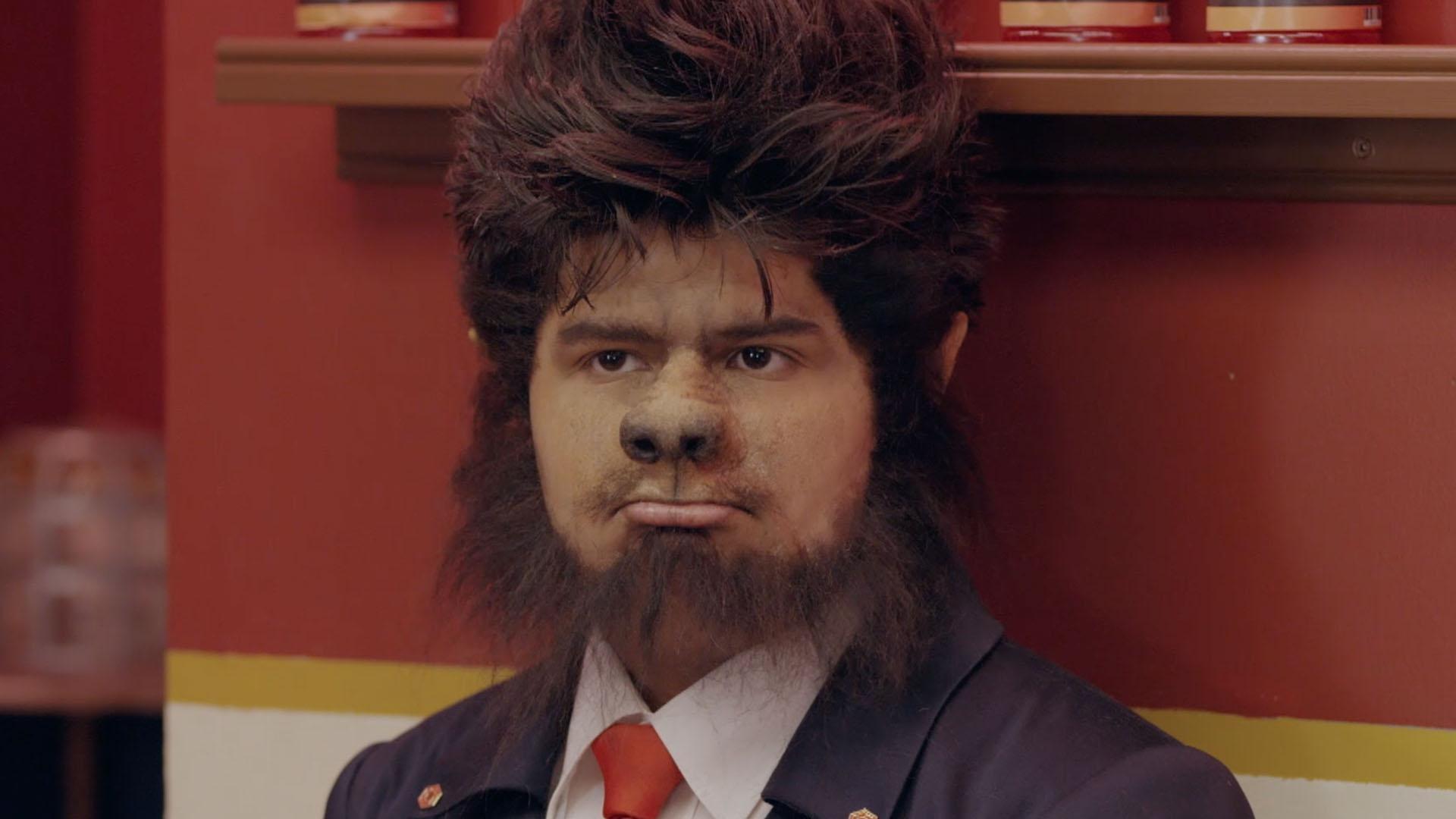 The agents must go to Potatoland to stop Olaf from turning from a werewolf into a boy.