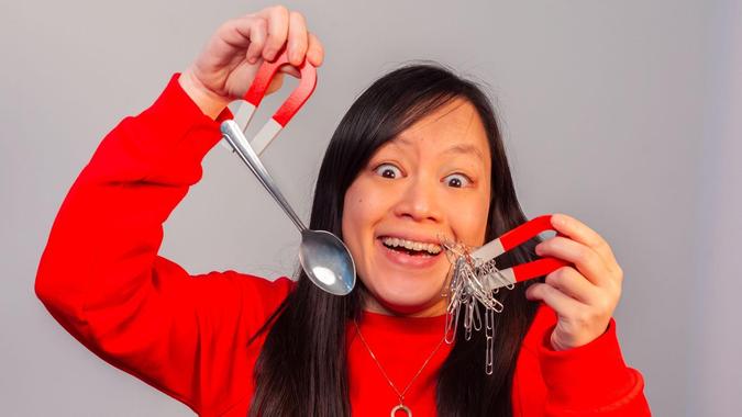 Mega Wow - What Makes Things Magnetic? Video | PBS KIDS