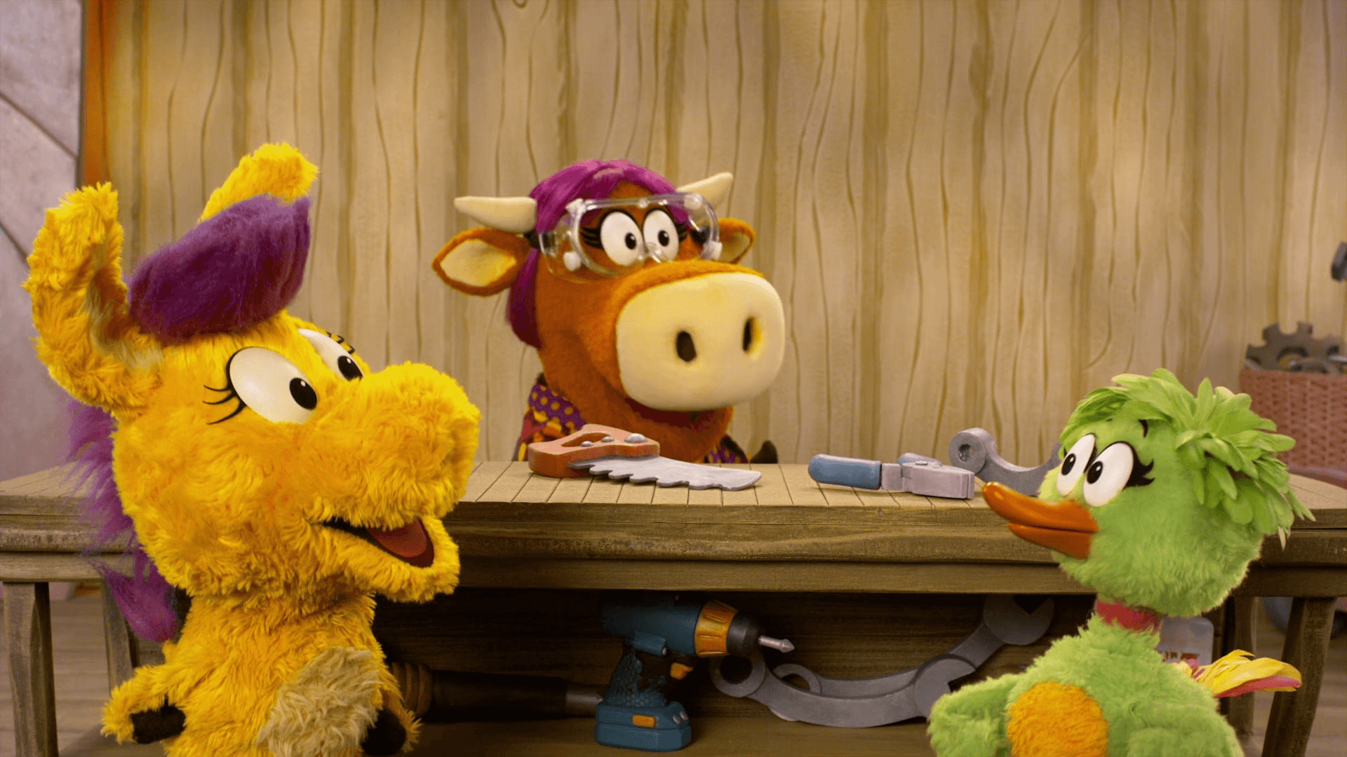 Harriett leads the pals in a girl power anthem!