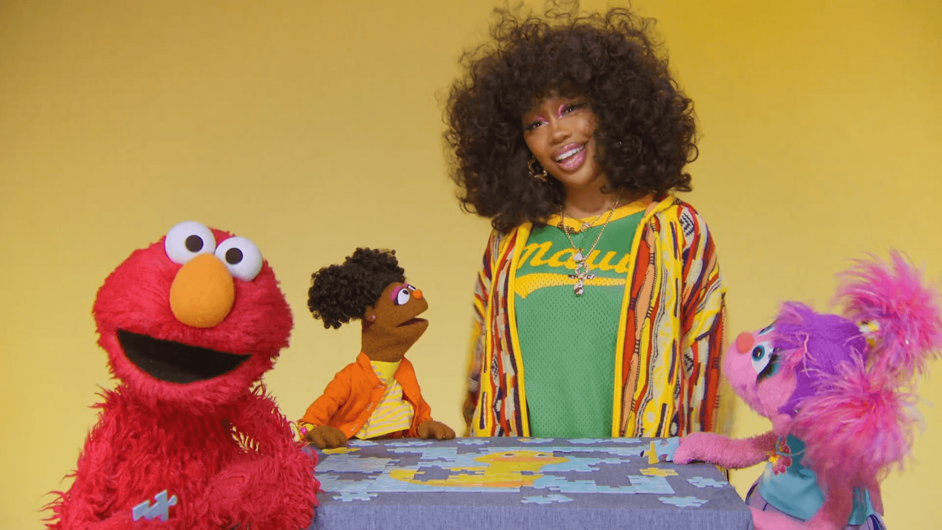 Join Elmo, Gabrielle and Abby as they sing about gratitude with their friend SZA.