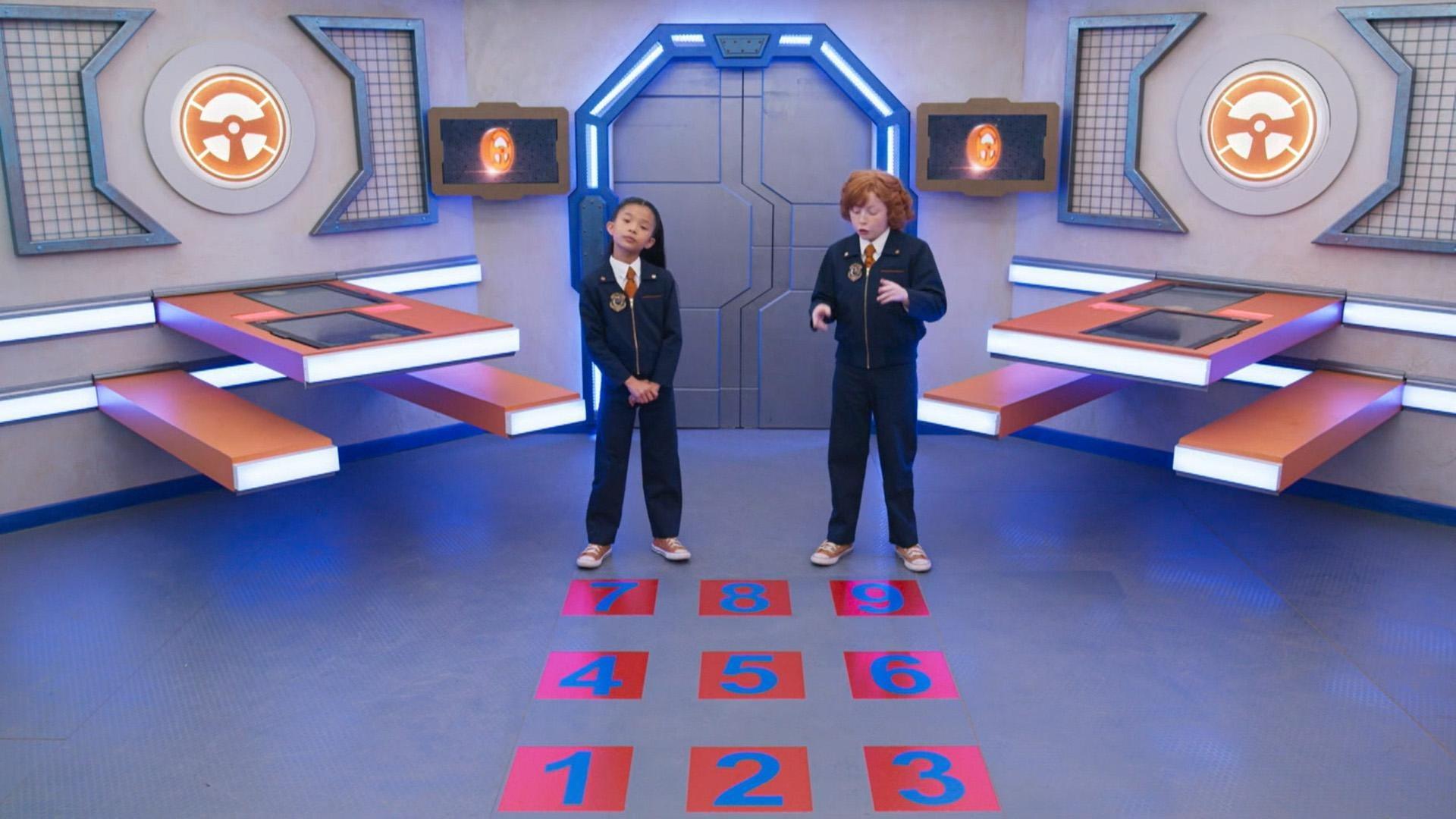 Agents Oswald and Osmerelda play Say It and Spray It and Party at the End Game!