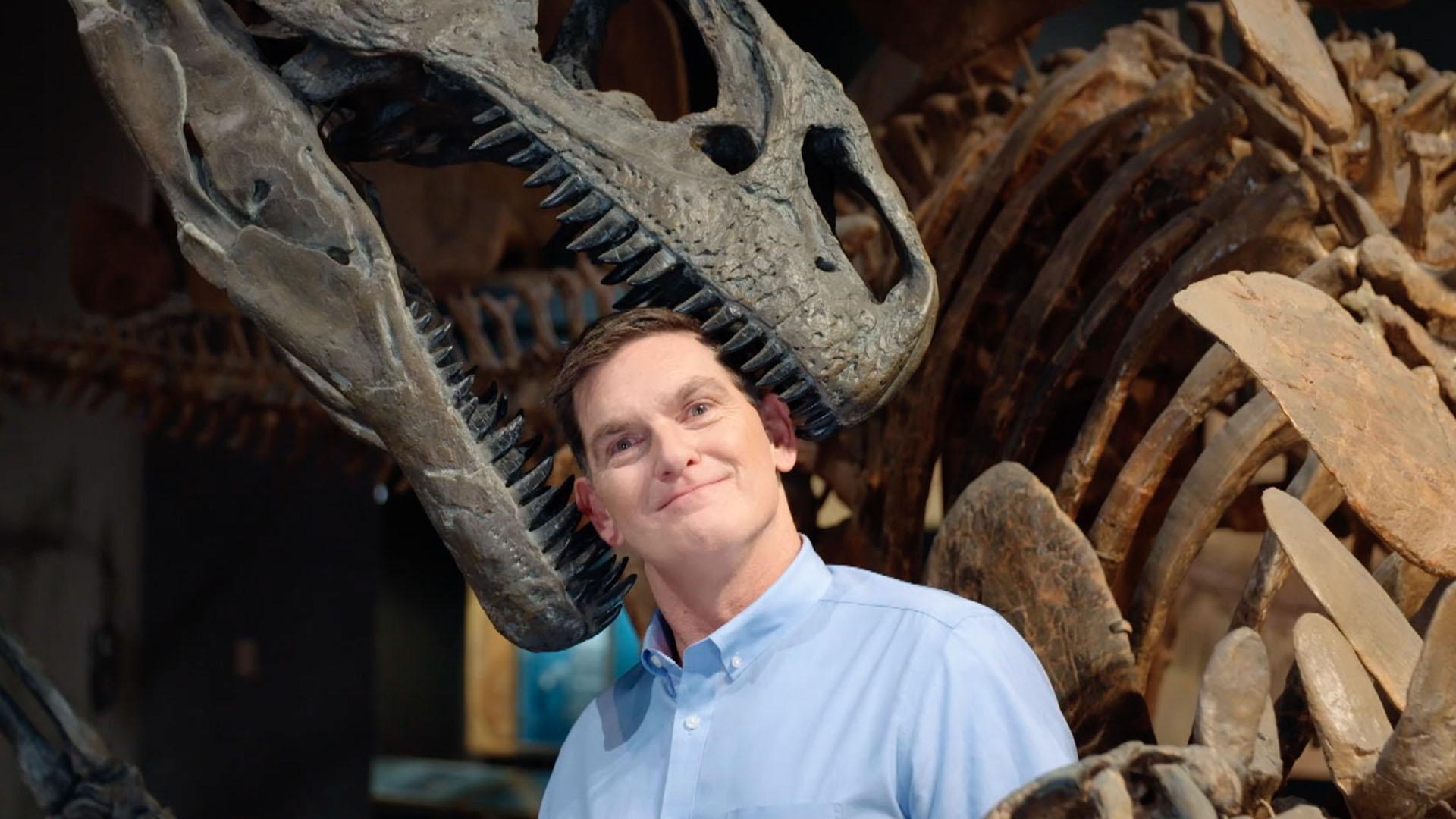 Dr. Scott explains the relationship between birds and dinosaurs.