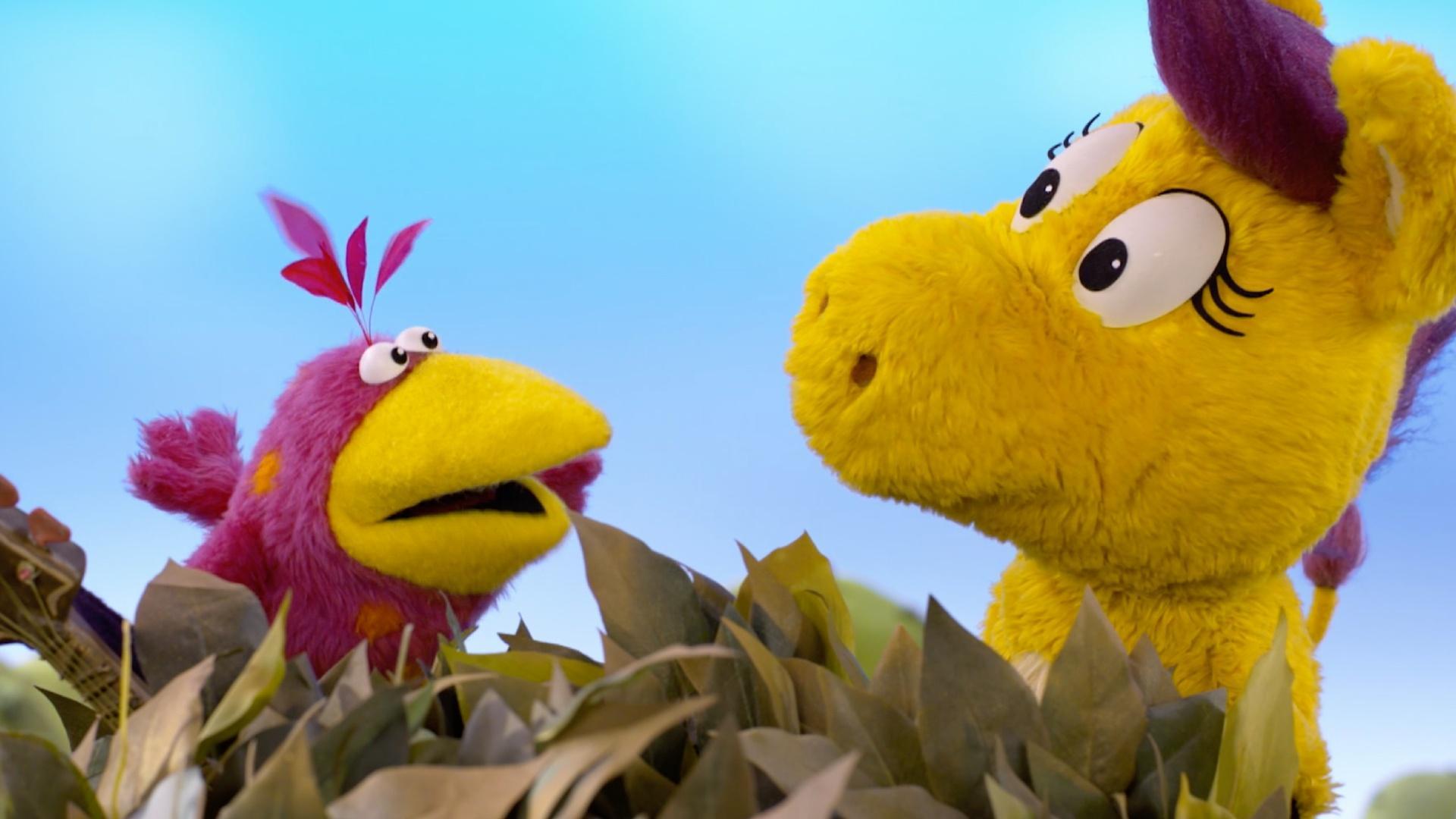 Donkey looks for her missing guitar./The pals try to open Duck Duck's family treasure.