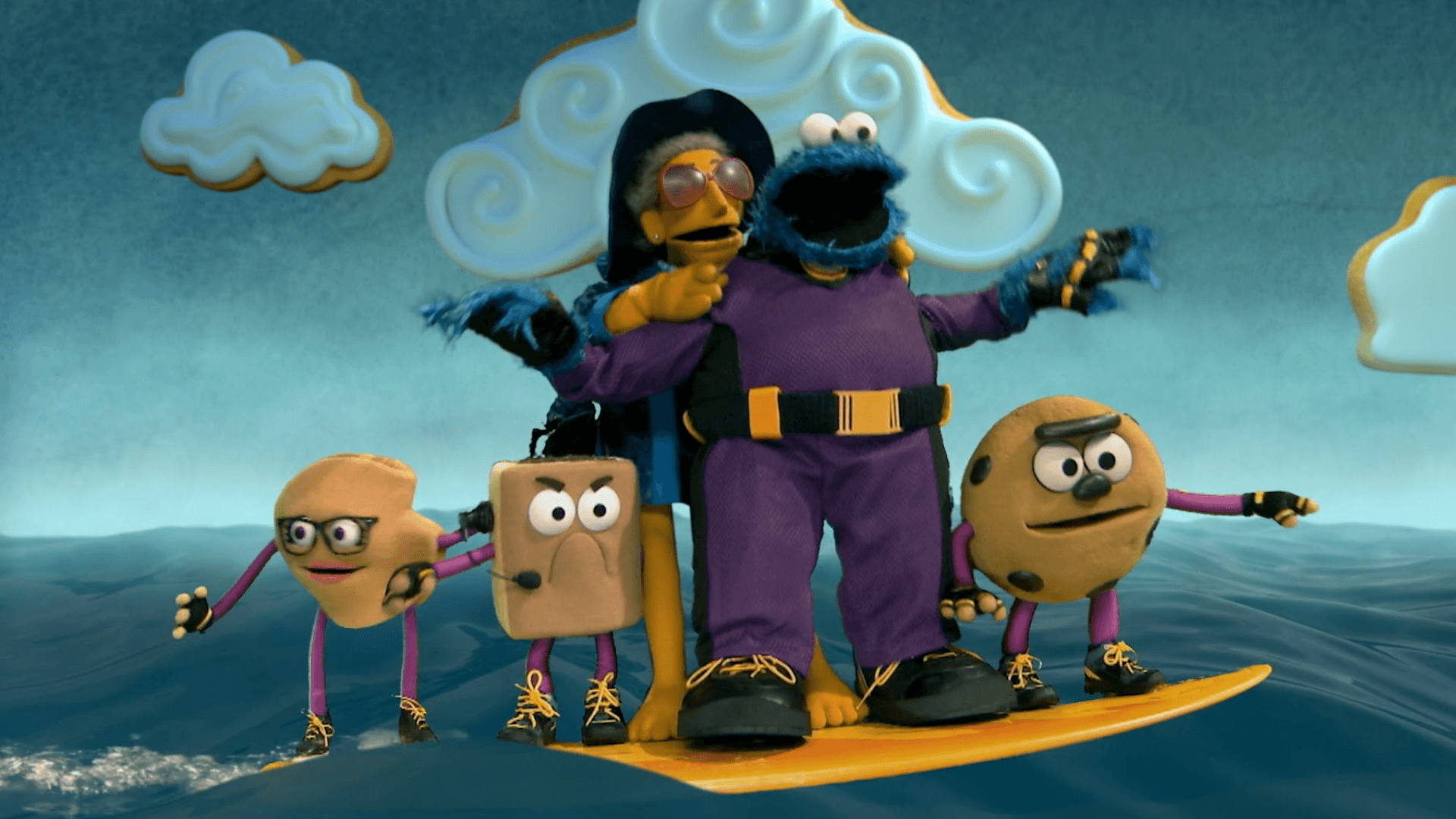 Elmo and Abby turn into fishes to explore an underwater Sesame Street!