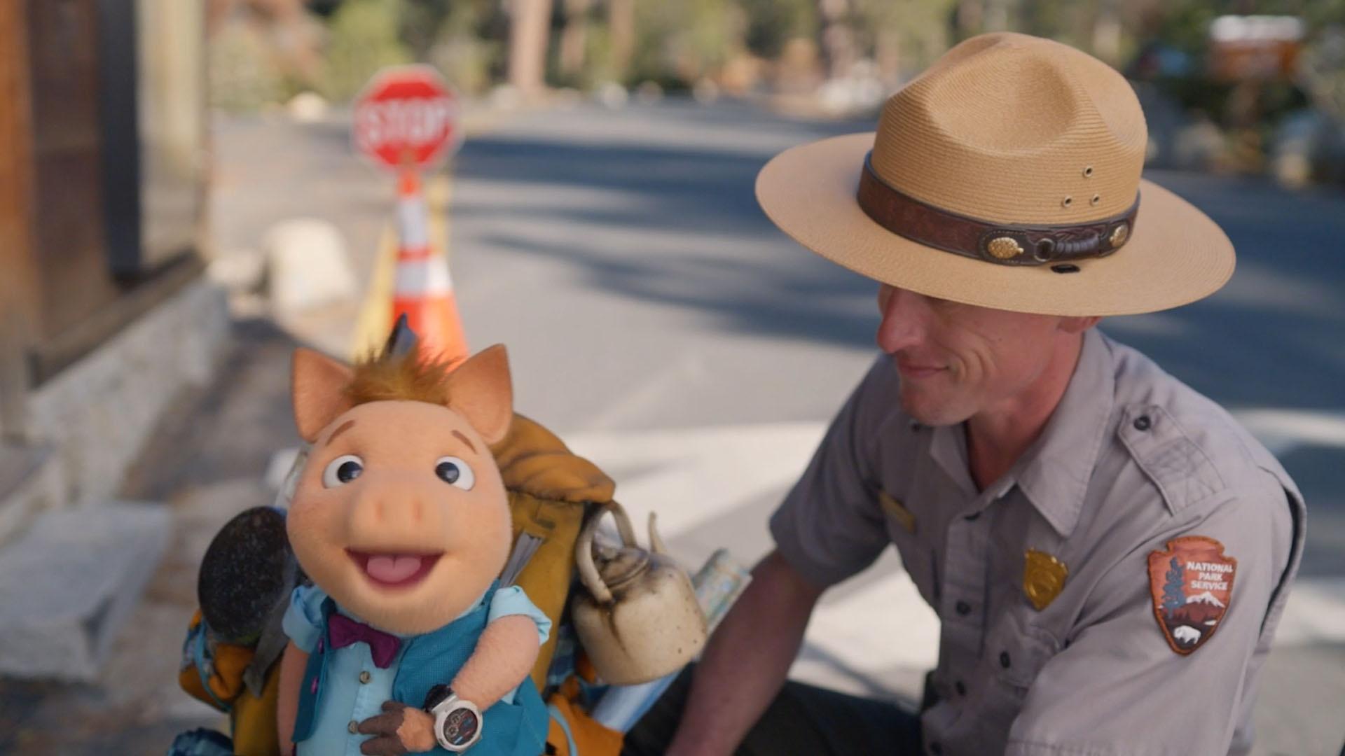 Roxy and Ronald sing the catchiest road trip song ever!