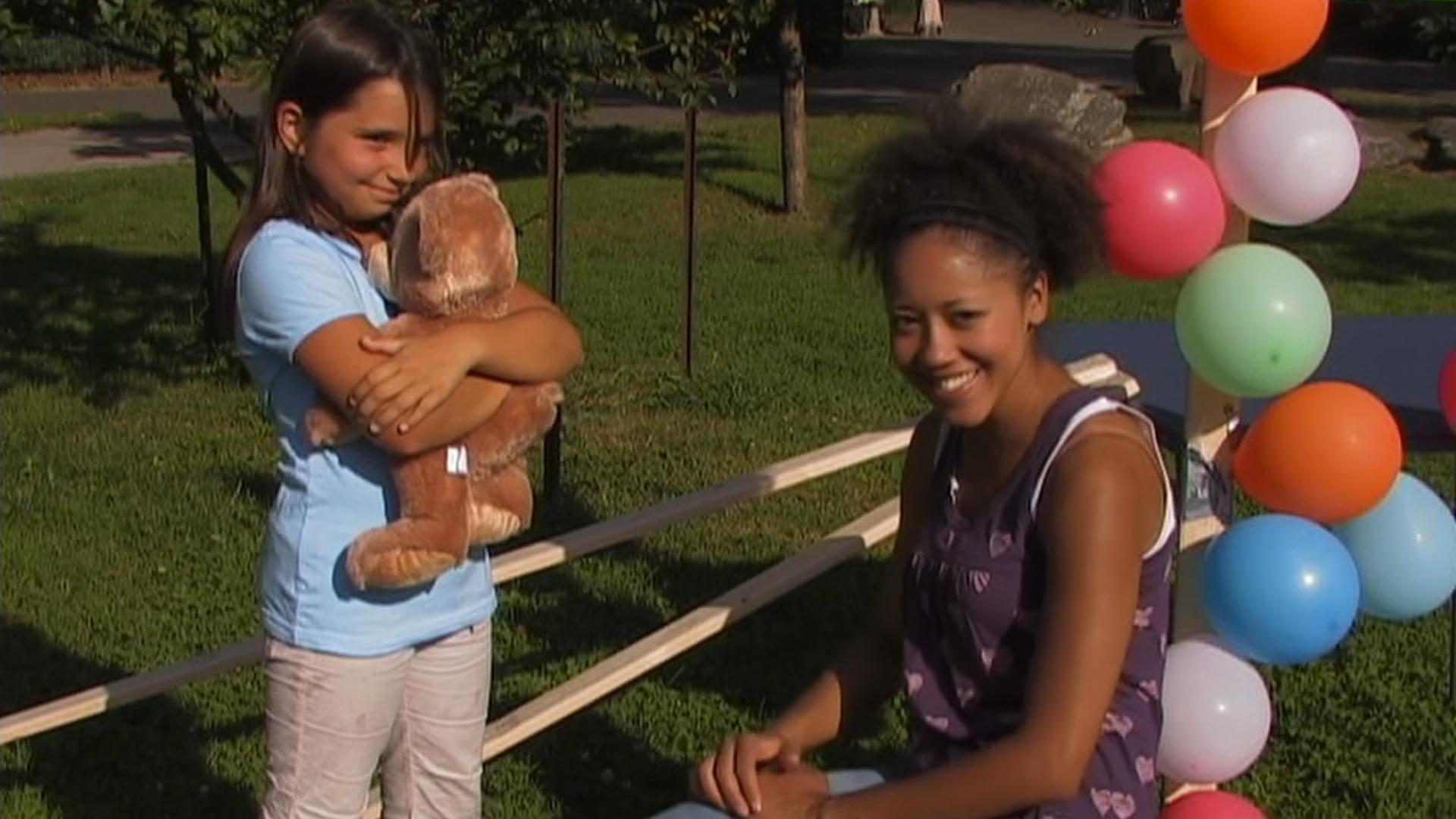 Bianca learns how to use a lever and fulcrum lifting a heavy stone at her job in the park.