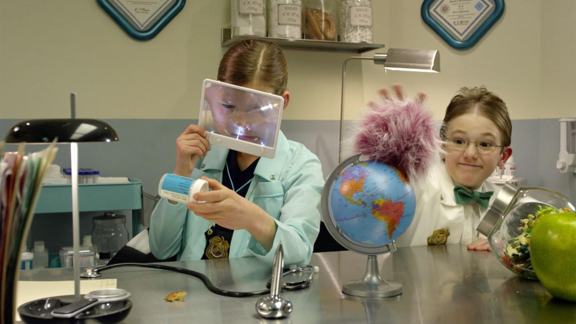 Oscar and Otto focus their search on places with spheres nearby.