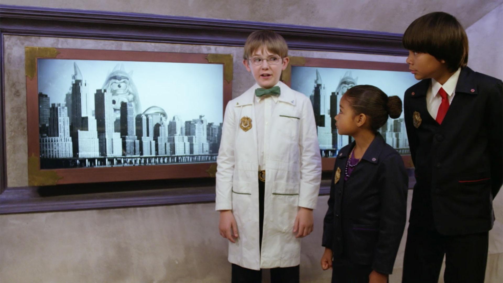 Oscar tells Otto and Olive about the Hydraclops and how they can defeat it.