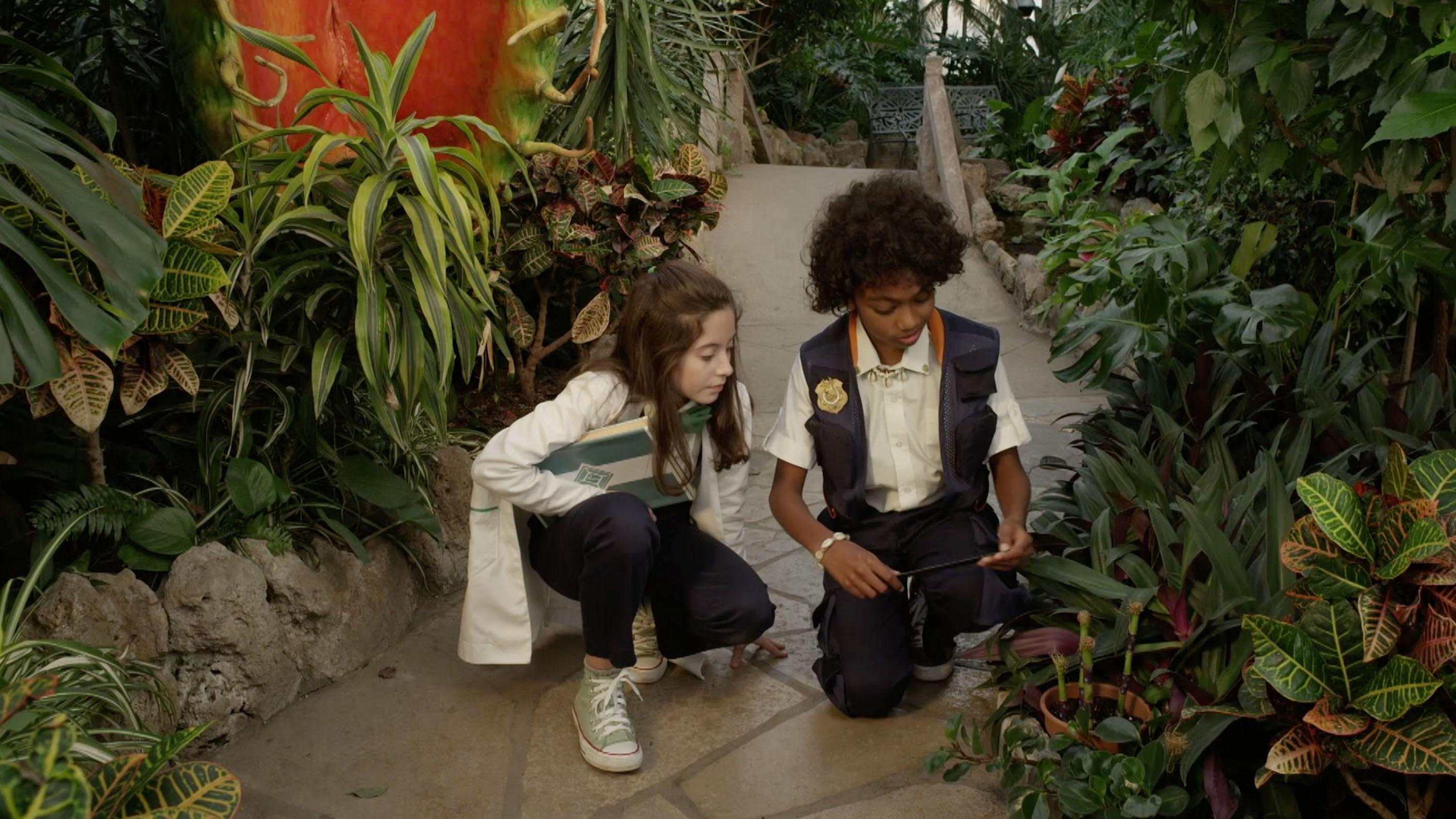 Oona and Ocean go to the greenhouse room.