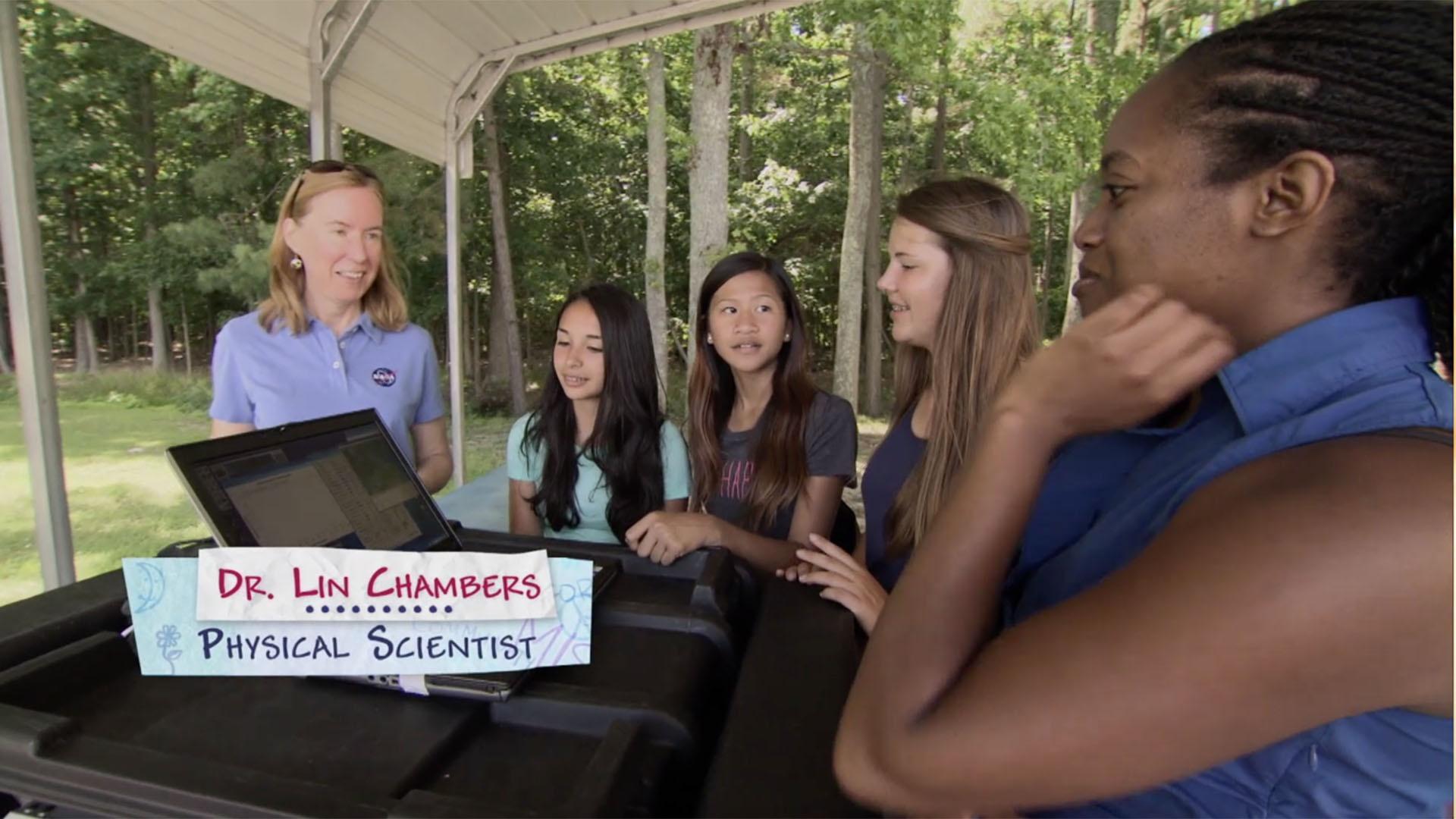 The SciGirls meet Dr. Lin Chambers and learn how the S'COOL data helps NASA scientists.