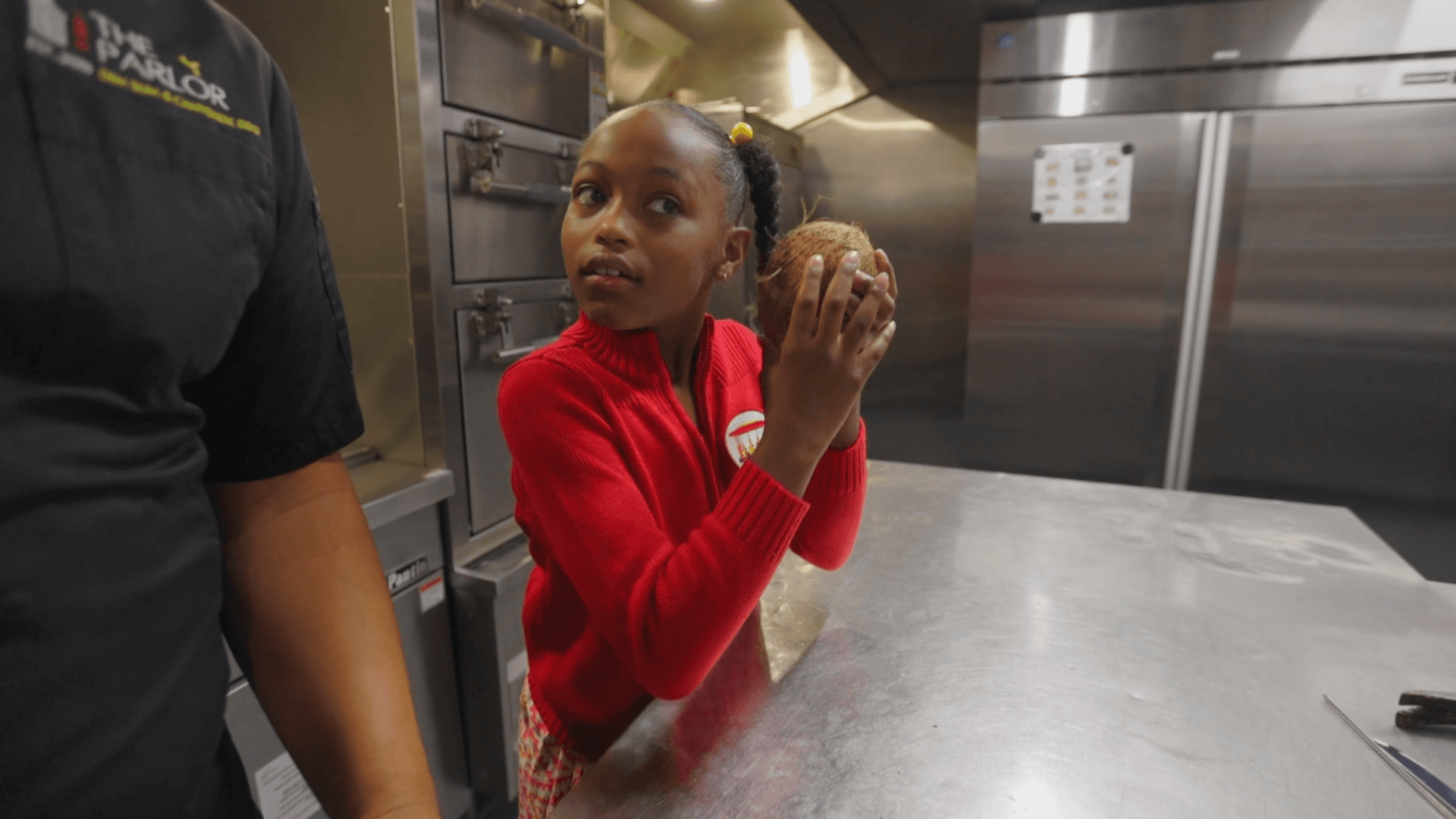 Ameena makes coconut pudding with a chef!