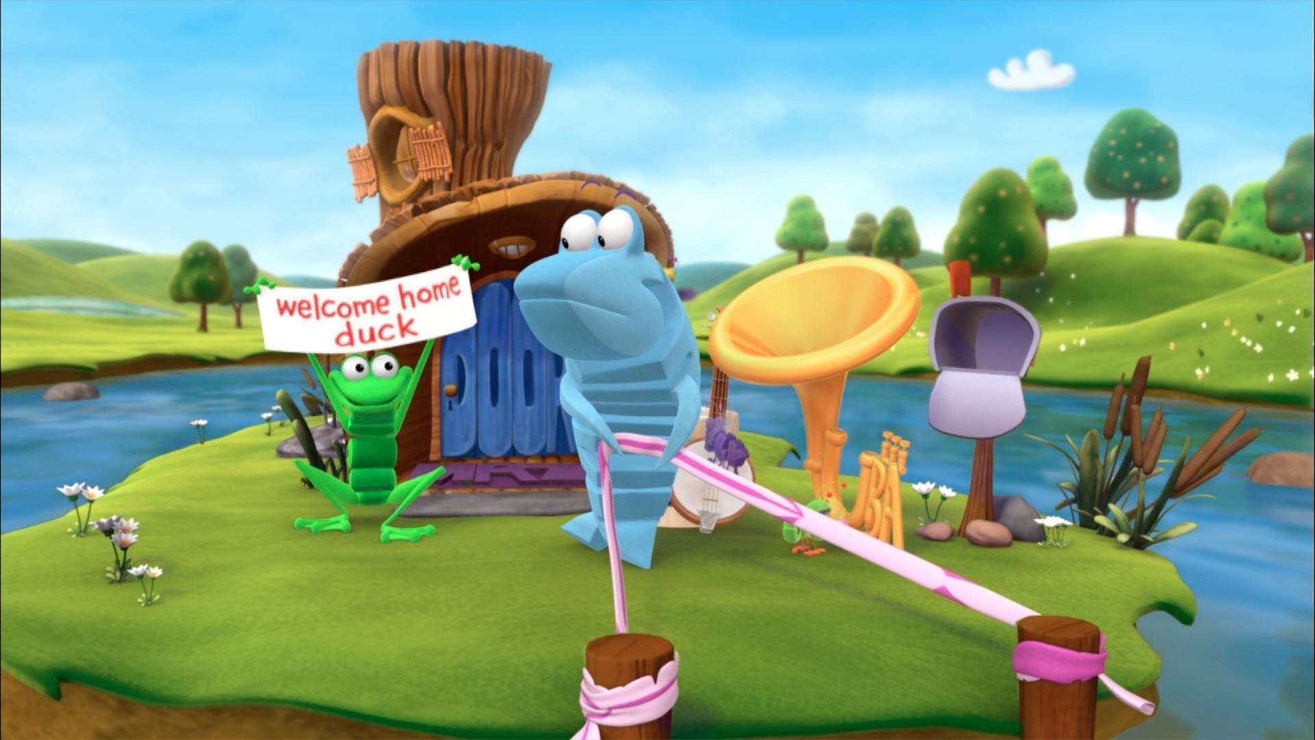 Frog makes a 'Welcome Home' banner for Duck. / Duck breaks the L off Frog's lamp.