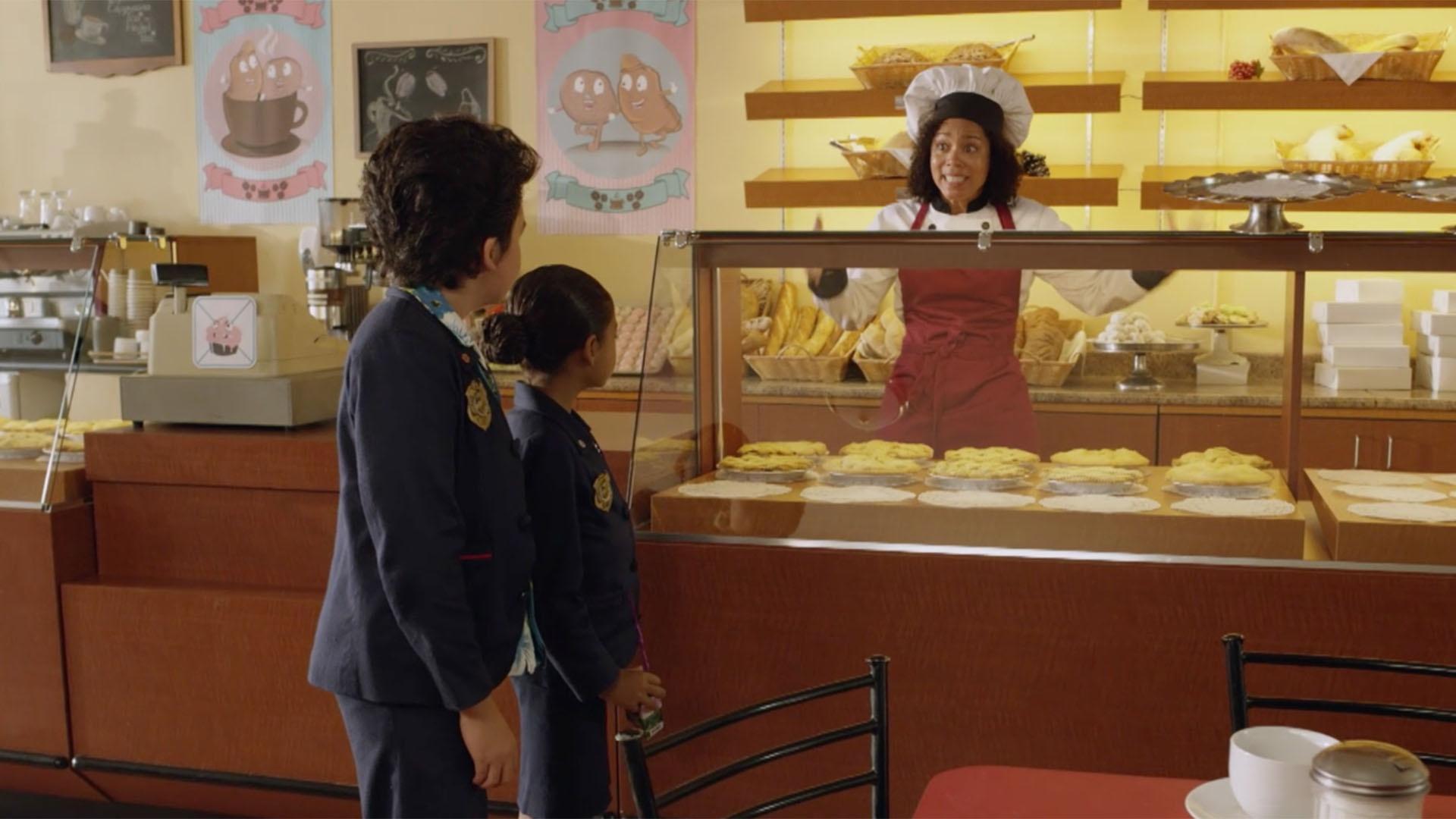 Ms. O and O'Donahue investigate some pies missing from the bakery.